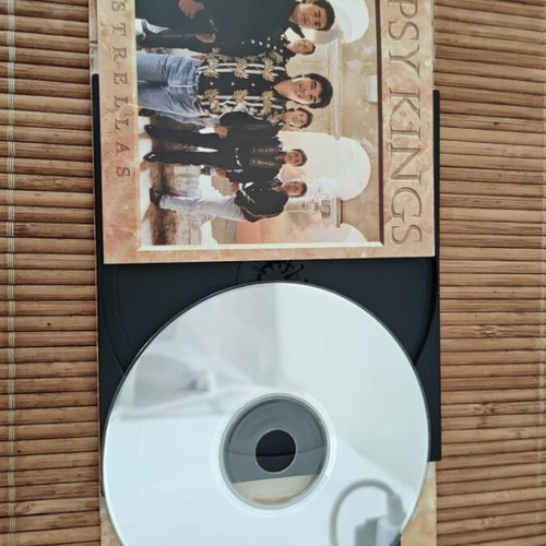 Gipsy Kings Estrellas CD like new, folk