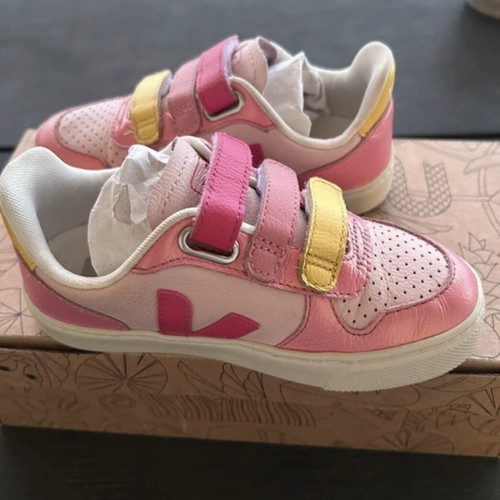 Veja children's athletic sneaker for girls with velcro, pink and yellow, size 29