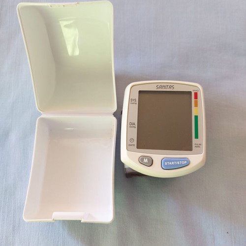 Sanitas wrist blood pressure monitor used