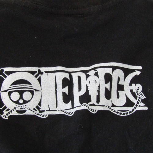 One Piece t-shirt used, size Medium, black