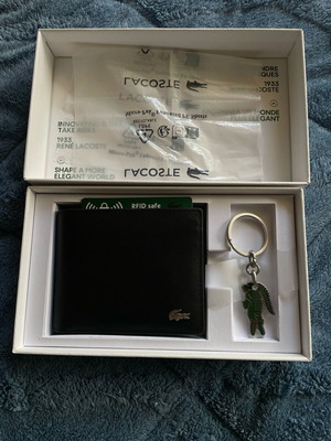 Lacoste ανδρικό πορτοφόλι σαν καινούργιο, μαύρο, αυθεντικό