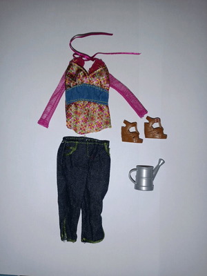 Barbie Fashion Fever Garden Party 2009 set like new