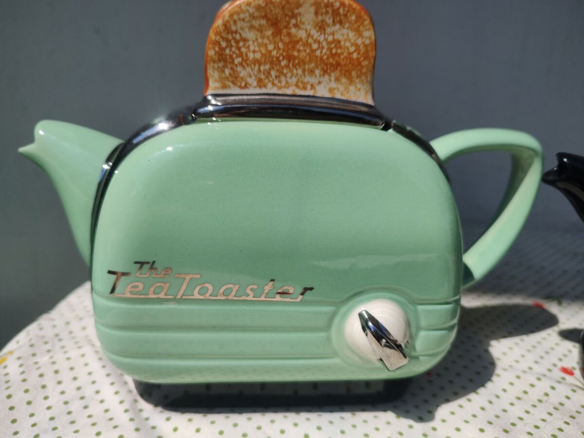Tea Toaster vintage teapot used from… - € 51,00 - Vendora.cy
