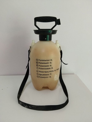 Pressure Sprayer 4L used
