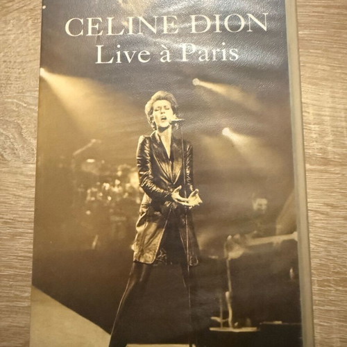 Céline Dion Live à Paris VHS like new, pop
