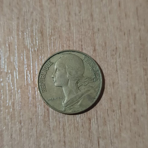 20 Centimes 1969 French coin used, aluminium-bronze