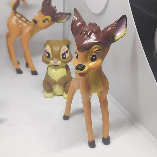 Bambi Disney figure set like new, 7 pieces