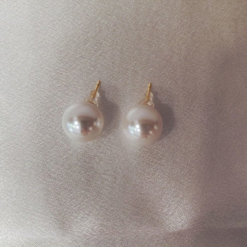 Steel earrings with pearl in gold and white colors new
