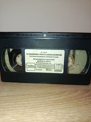 101 Dalmatians 2 VHS used, dubbed animated movie