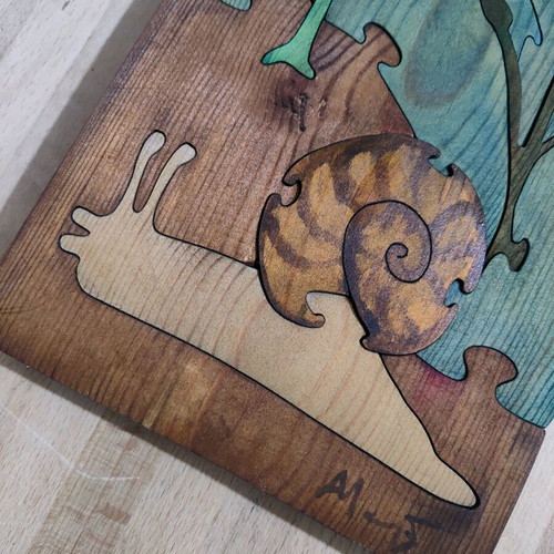 To Platoni wooden mosaic used, artwork