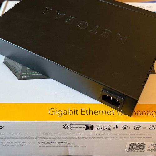 Netgear GS324v2 24-Port Gigabit Ethernet Unmanaged Switch new