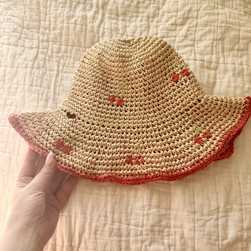 Zara Straw Bucket Hat with Embroidered Cherries used, boho style
