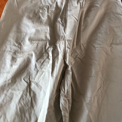 Branded women's pants like new, size 42