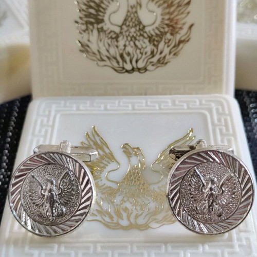 Cufflinks of the seventh anniversary, April 21 set!