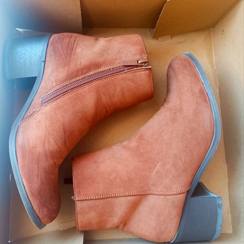 Jenny Fairy brown suede ankle boots with low heel