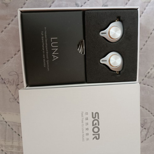 SGOR Luna earbuds