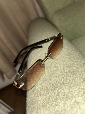 Sunglasses brown, like new, almost unused