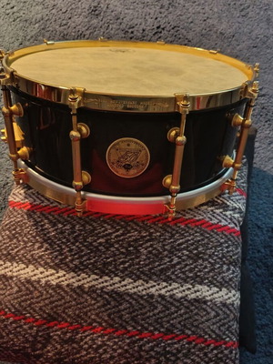 Pearl 50th Anniversary Snare Drum 14x5.5" Solid Maple