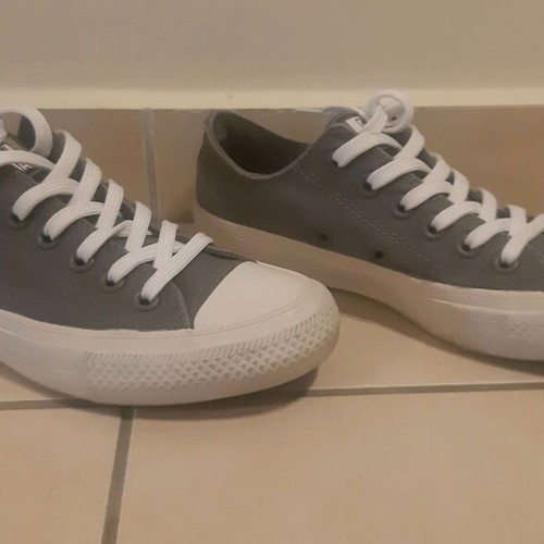 All Star Chuck Taylor athletic shoes like new, size 37.5, white and gray