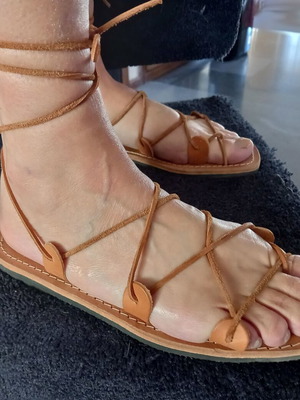 Women's leather sandals with laces used, size 39, brown