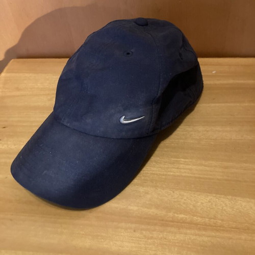 Hats pack of 5 used, Diesel, Nike, Maui, Monster