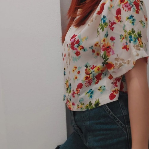 Floral crop top DeFacto like new, blue and red, sizes S/M