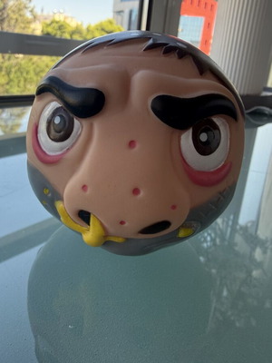 Frikobala figure like new, Knock of Billy Moccio Madballs