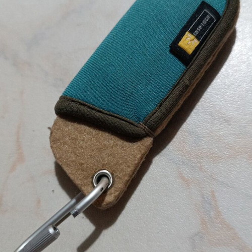 CaseLogic neoprene case for 2 USB like new