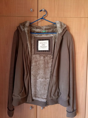 Γούνινο μπουφάν Benetton Medium καφέ με μαλακή γούνινη επένδυση