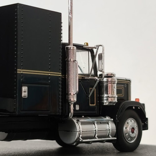 Knight Rider F.L.A.G. Unit GMC General Semi-Truck 1/43 scale
