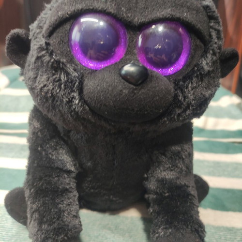 Beanie Boos Ty Plush Gorilla 23cm like new, eye scratch