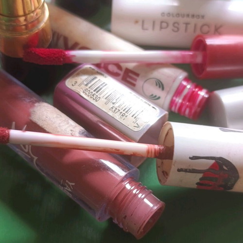 Lipsticks used, set of 7 with plenty of product