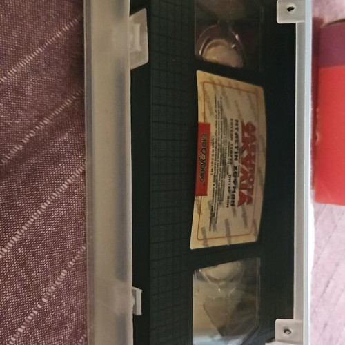 Straw Dogs VHS used, classic thriller with Dustin Hoffman