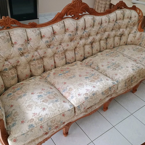 Living room furniture like new with sofa, 2 armchairs, 4 chairs and dining table