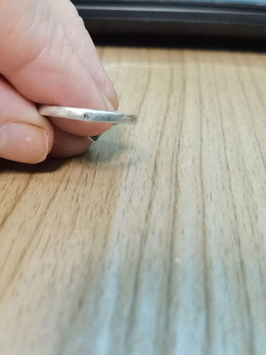 Silver ring with elegant wavy design, 18 mm