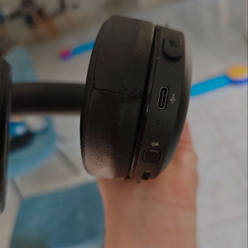 Corsair HS75 XB Wireless headset used with Dolby Atmos for Xbox and PC