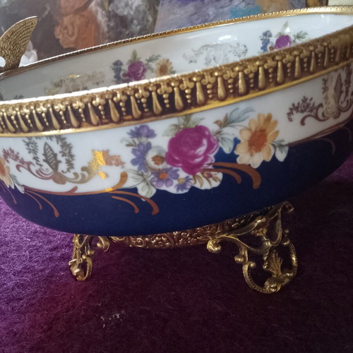 Bavarian fruit bowl with porcelain and copper details