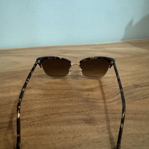 Rebecca Blu RB8743 RJ01 Sunglasses like new, tortoiseshell butterfly frame
