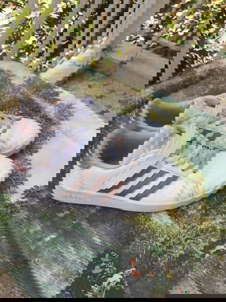Детски обувки Adidas номер 34