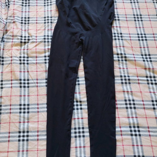 Seraphine maternity leggings used, size Large, black