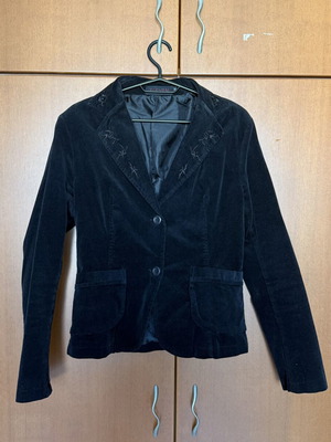 Black women's velvet corduroy jacket size M like new