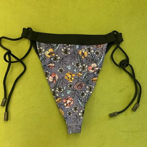 Pcp bikini bottom small size like new, multicolor