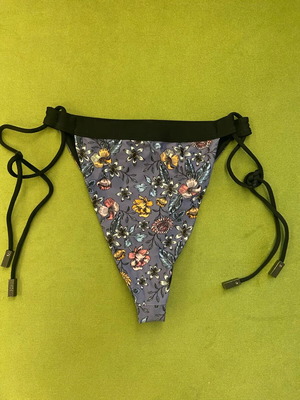 Pcp bikini bottom small size like new, multicolor