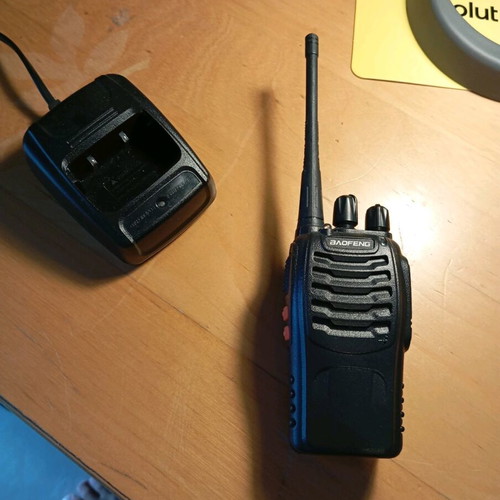 Walkie Talkie like new with 2 km range and 12 channels