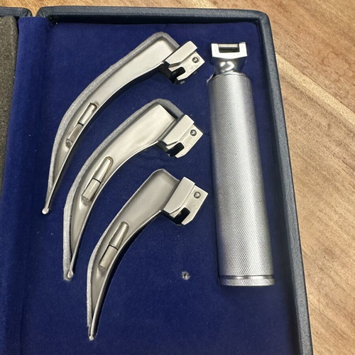Sobytеk laryngoscope set with 3 Macintosh blades used