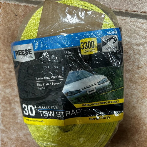 Reflective Reese Tow Strap 9.14 Meters New Heavy Duty with Hooks