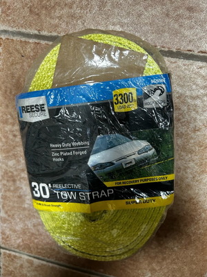 Reflective Reese Tow Strap 9.14 Meters New Heavy Duty with Hooks