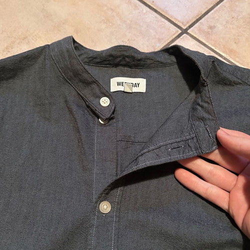 Men's shirt medium slim fit with Mao collar and denim texture like new, blue