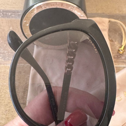 Bvlgari sunglasses like new, black