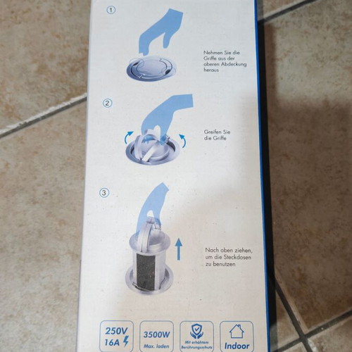 Retractable power strip new